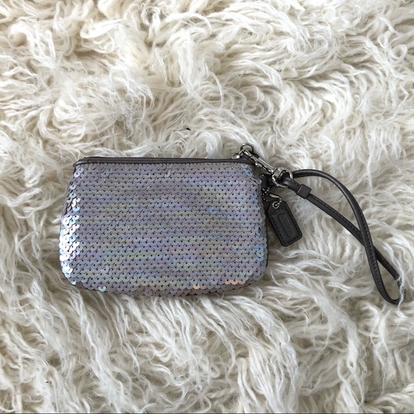 Coach Sequin Wristlet - NWOT - Picture 5 of 5